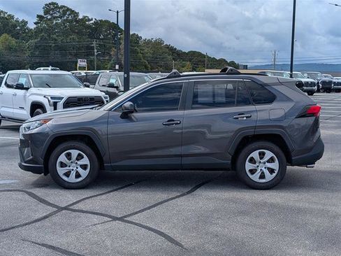 Certified 2019 Toyota RAV4 LE image 3