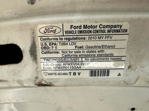 Used 2010 Ford Crown Victoria Police Interceptor image 19