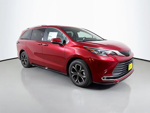 New 2026 Toyota Sienna Platinum AWD/4WD image 3
