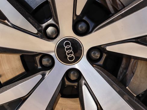 Used 2024 Audi Q8 e-tron Premium AWD/4WD image 15