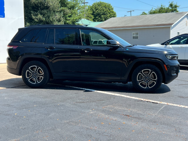 Used 2022 Jeep Grand Cherokee Trailhawk AWD/4WD image 54