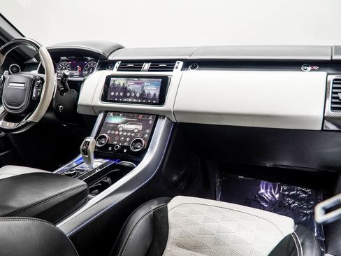 Used 2021 Land Rover Range Rover Sport SVR Carbon Edition image 16