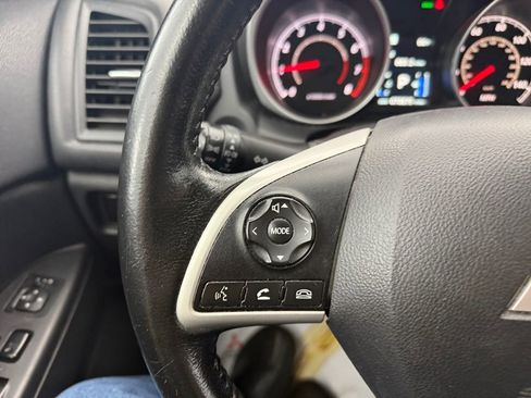 Used 2015 Mitsubishi Outlander Sport ES image 32