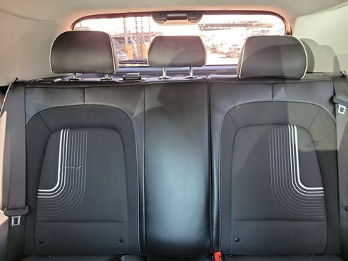 Used 2023 Hyundai Venue Limited w/ Cargo Package FWD image 14