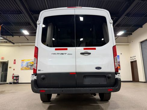 Used 2015 Ford Transit 250 148 Medium Roof image 19