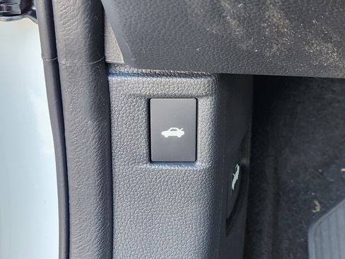 Used 2026 Honda Accord EX-L image 25