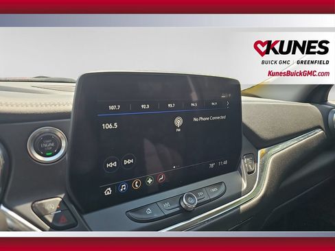 Used 2025 Chevrolet Blazer LT FWD image 18