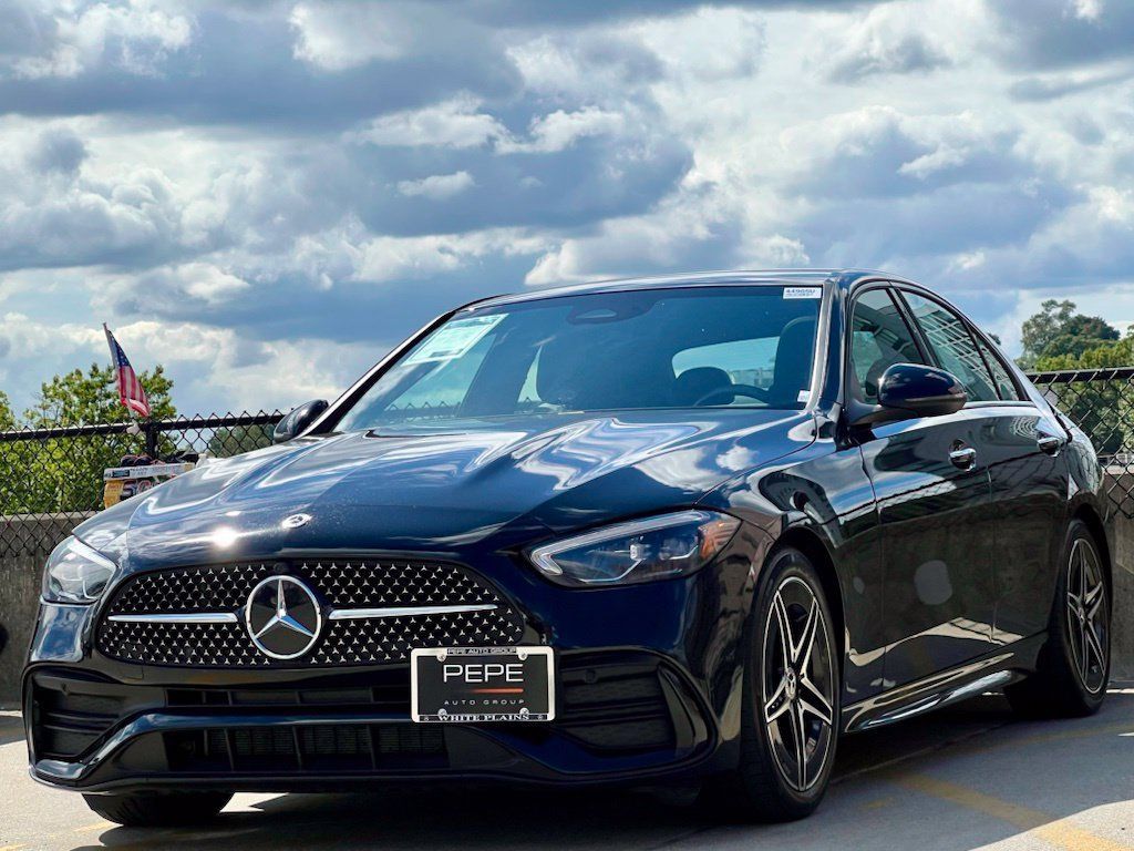 Certified 2022 Mercedes-Benz C 300 4MATIC Sedan image 3