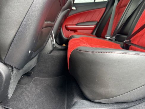 Used 2022 Dodge Charger Scat Pack RWD image 18