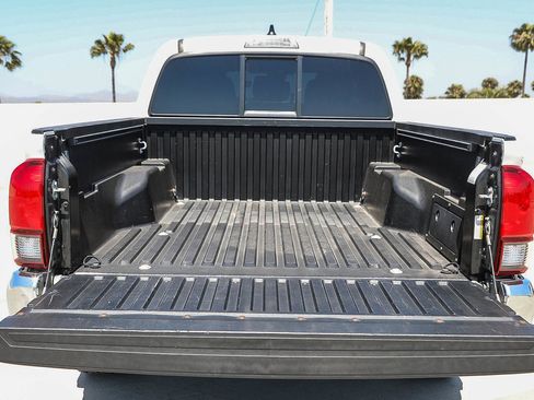 Used 2021 Toyota Tacoma SR5 RWD image 25