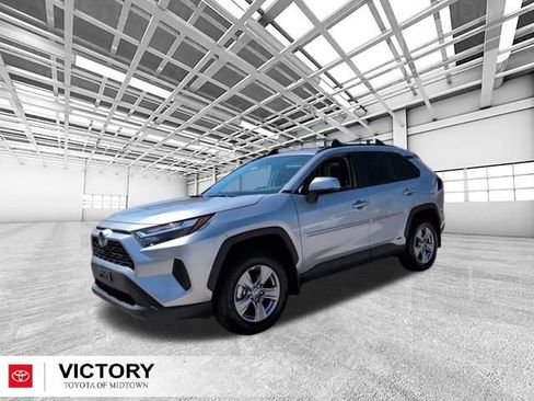 Certified 2025 Toyota RAV4 XLE w/ Convenience Package image 7