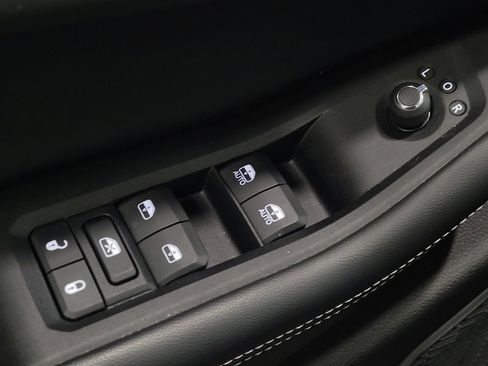 Used 2022 Jeep Grand Cherokee Limited 4xe image 27