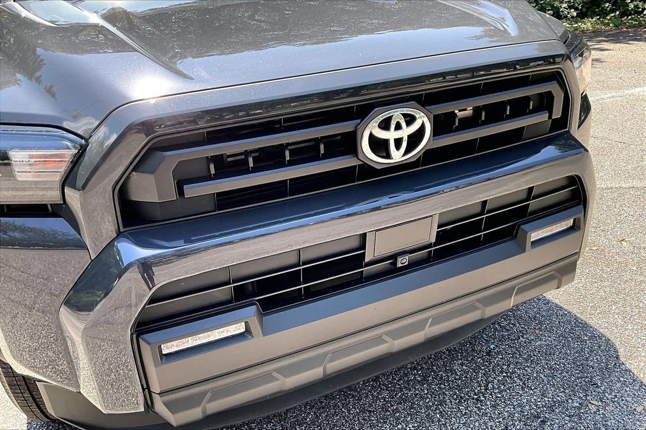 Used 2026 Toyota 4Runner SR5 RWD image 31