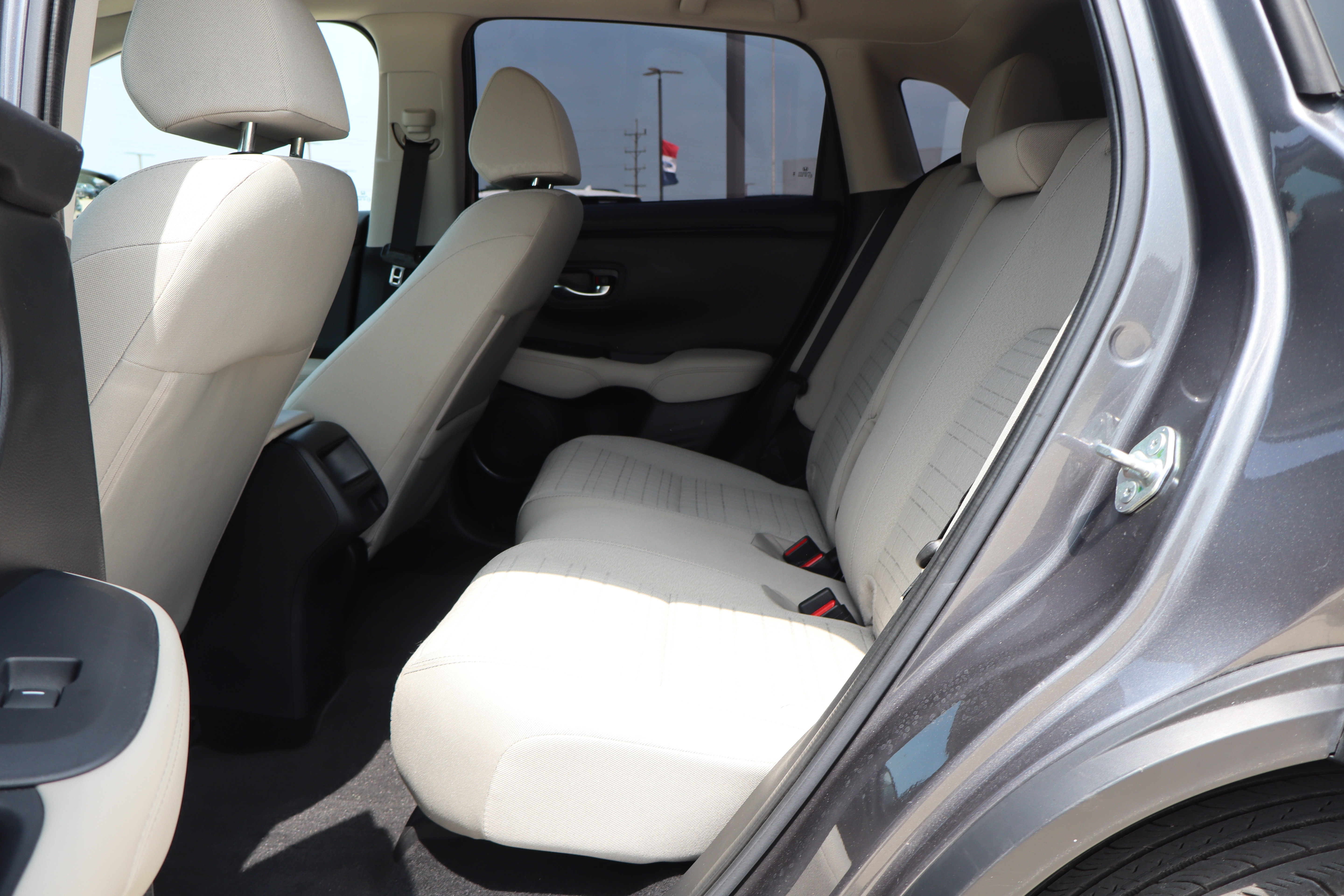 Used 2024 Honda HR-V LX image 11