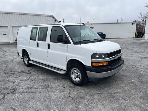 Used 2024 Chevrolet Express 2500 w/ Driver Convenience Package image 11