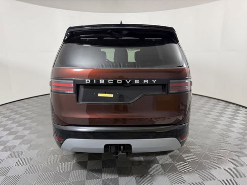 New 2026 Land Rover Discovery Limited Edition image 8