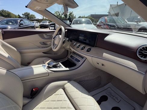 Used 2020 Mercedes-Benz E 450 4MATIC Cabriolet image 38