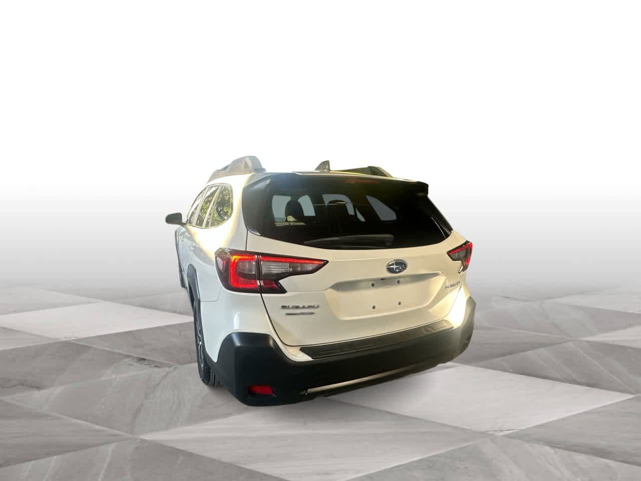 Used 2025 Subaru Outback Premium AWD/4WD image 5