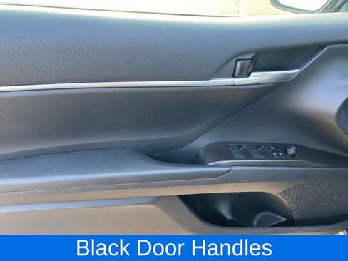 Used 2021 Toyota Camry SE image 13