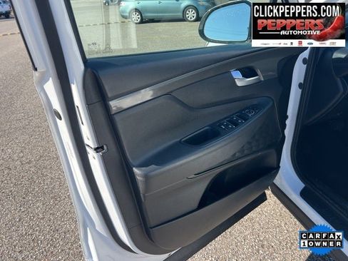 Used 2023 Hyundai Santa Fe SEL image 10