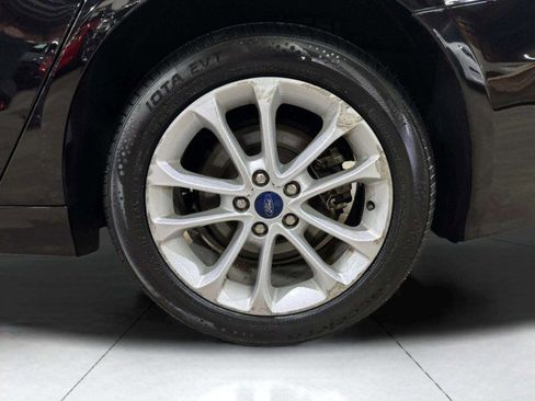 Used 2020 Ford Fusion SE image 47