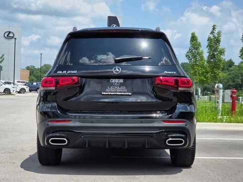 Used 2021 Mercedes-Benz GLB 250 4MATIC image 26