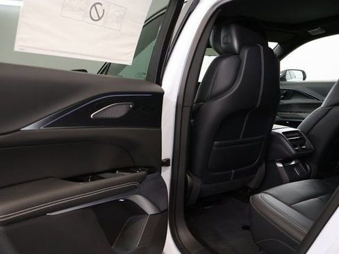 New 2026 Cadillac Lyriq Signature Luxury image 25