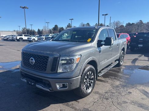 Used 2019 Nissan Titan PRO-4X w/ Pro-4x Convenience Package image 2