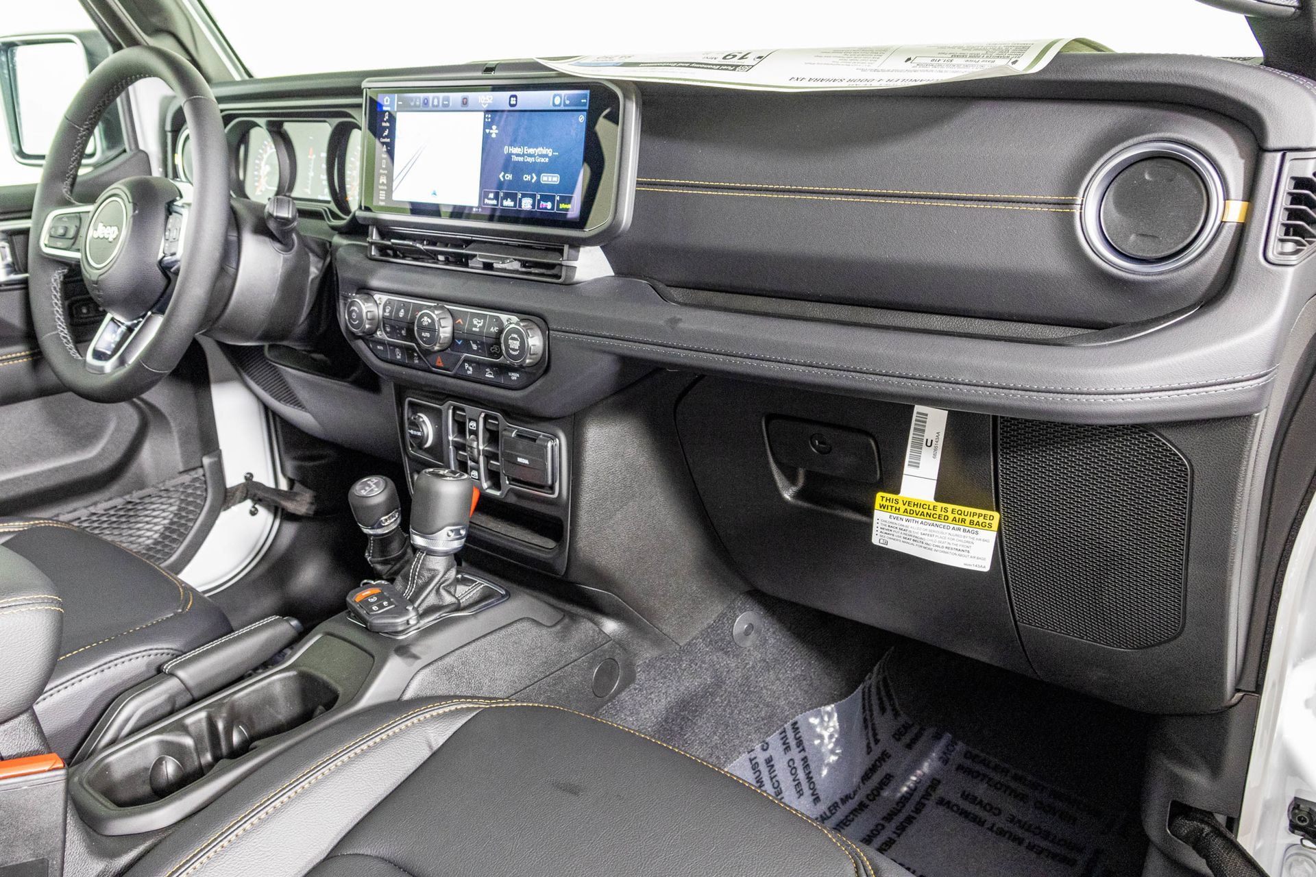 New 2027 Jeep Wrangler Unlimited Sahara AWD/4WD image 40