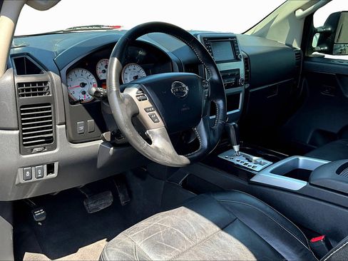 Used 2014 Nissan Titan PRO-4X w/ Pro-4x Luxury Package image 12