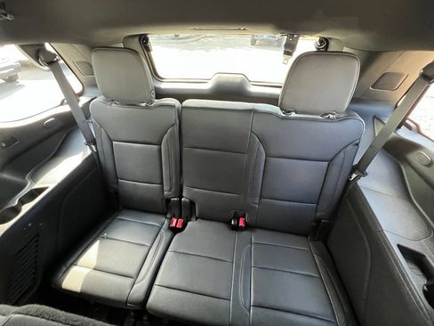 Used 2023 Chevrolet Tahoe LT AWD/4WD image 23