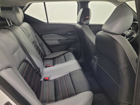 Used 2023 Nissan Kicks SR w/ SR Premium Package FWD image 19
