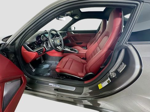 Certified 2024 Porsche 911 Turbo image 5