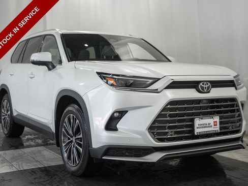 Used 2025 Toyota Grand Highlander AWD Hybrid image 1