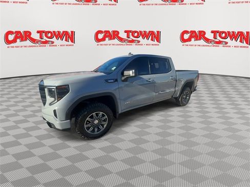 Used 2024 GMC Sierra 1500 AT4 w/ Technology Package image 4