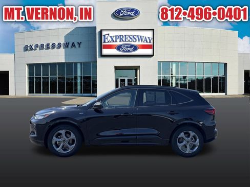 Used 2023 Ford Escape ST-Line w/ Tech Pack #1 FWD image 9