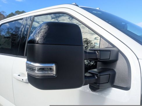 New 2026 Ford F250 Platinum w/ Tremor Off-Road Package AWD/4WD image 12