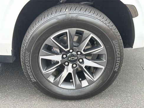 Used 2023 Chevrolet Tahoe Z71 w/ Luxury Package image 12