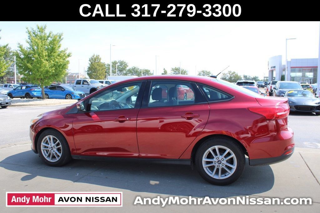 Used 2017 Ford Focus SE FWD image 4