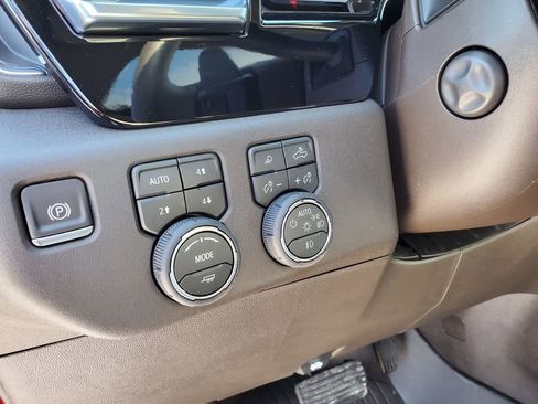 New 2026 Chevrolet Silverado 1500 LTZ w/ Z71 Off-Road Package image 13