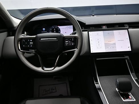 Used 2025 Land Rover Range Rover Velar Dynamic SE AWD/4WD image 14
