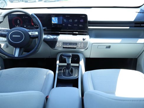 Used 2025 Hyundai Kona SEL image 10