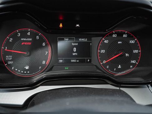 Certified 2025 Chevrolet Trax RS w/ Driver Confidence Package image 18