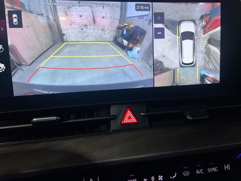 Certified 2023 Kia Sportage X-Line Prestige image 17