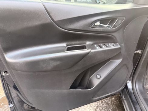 Used 2019 Chevrolet Equinox LT image 11