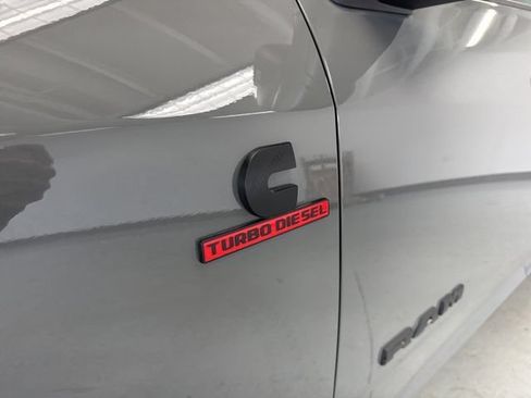New 2026 RAM 2500 Laramie w/ Night Edition AWD/4WD image 5