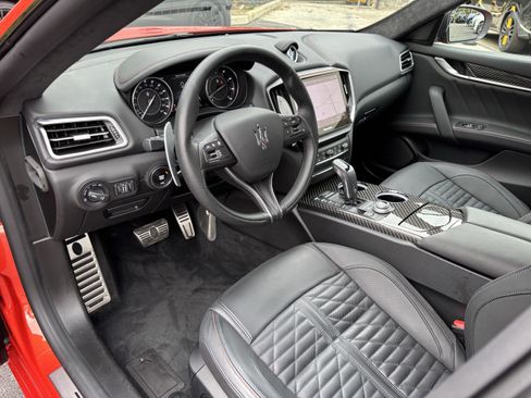 Used 2023 Maserati Ghibli F Tributo AWD/4WD image 17