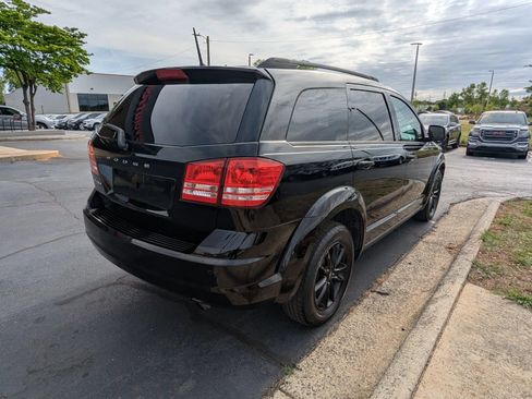 Used 2020 Dodge Journey SE w/ Blacktop Package FWD image 7