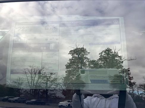 New 2026 Volkswagen Atlas SE image 18