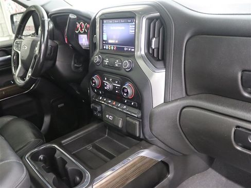 Used 2021 Chevrolet Silverado 1500 LT Trail Boss w/ Convenience Package II AWD/4WD image 30